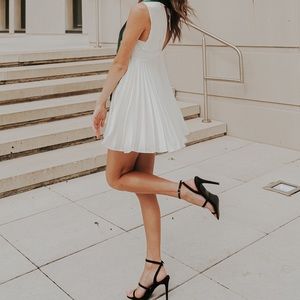 Abercrombie Plunge Pleated Mini Dress